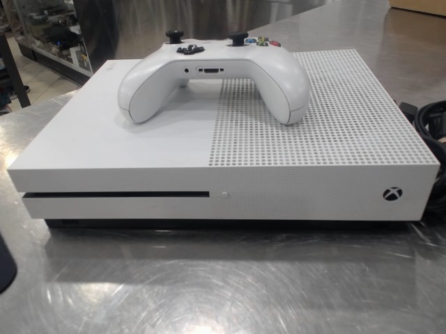 Console et manette x box one s