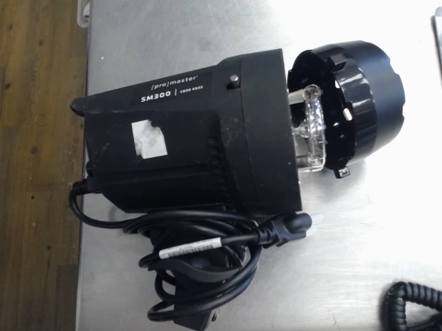 Flash professionnel 6833