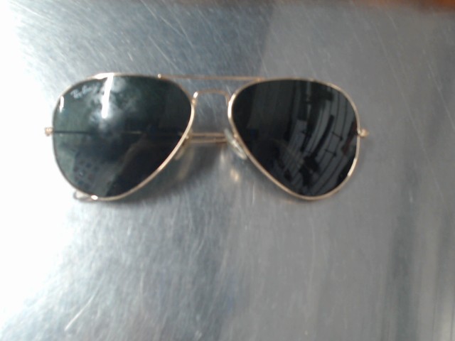 Lunette de solei rayban aviator used