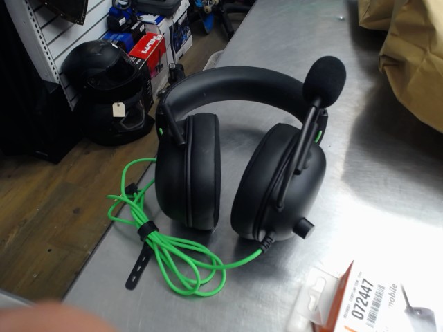Ecouteur razer avec micro (gaming)