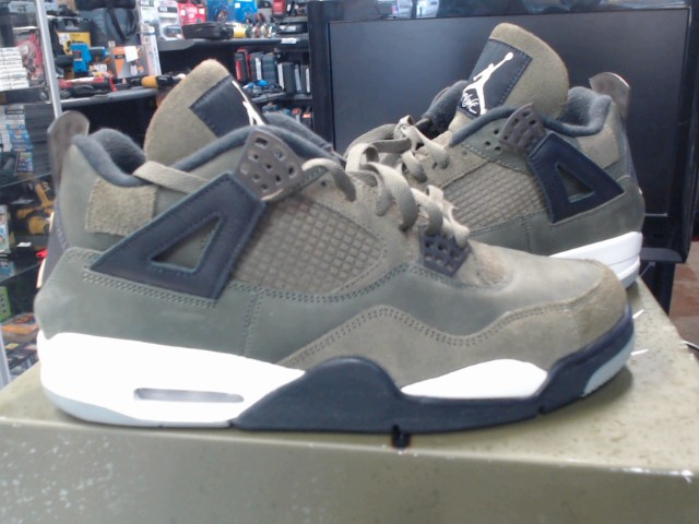 Jordan 4 olive green avec boite