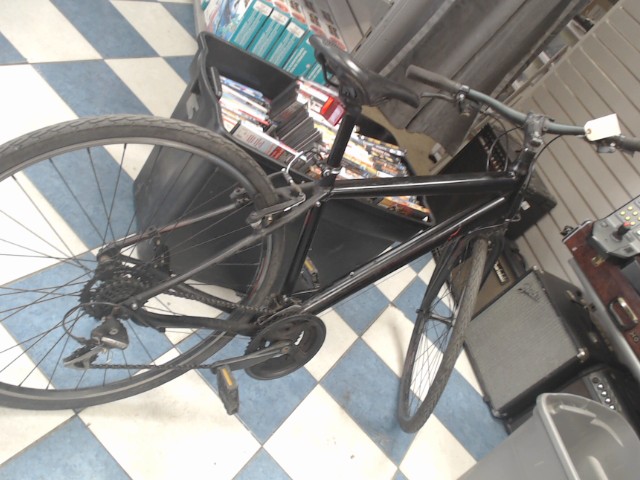 Velo noir de route