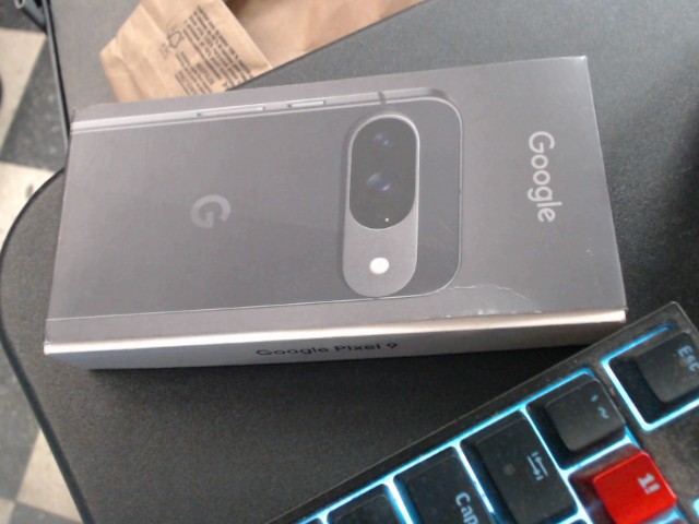 Pixel 9 avec boite