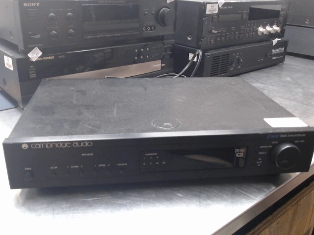 Decodeur cambridge audio+tc 6channel