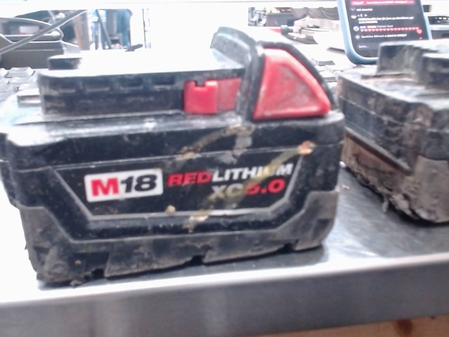 Batterie milwaukee 5.0 usager