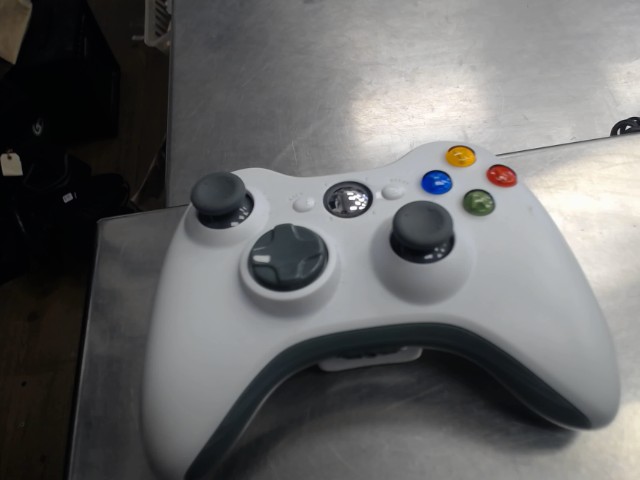 Manette xbox 360  a batterie