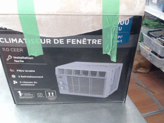 Climatisateur de fenetre 5000 btu+boite