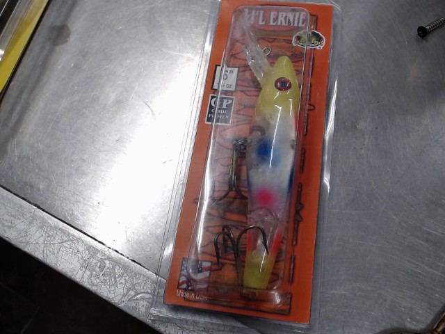 Lure a musky 6''