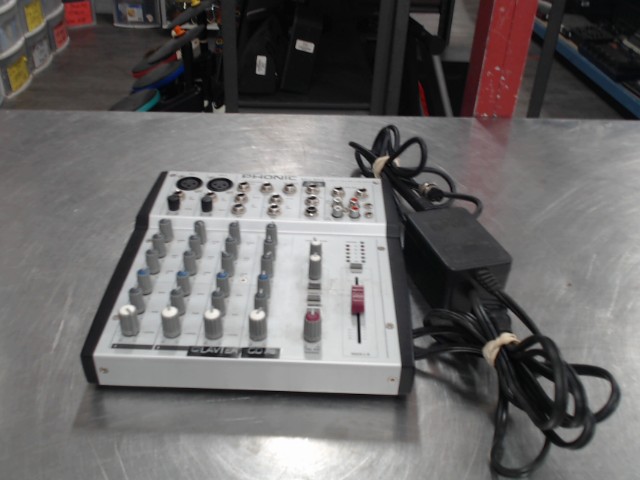 Mixer 8 inputs+chargeur