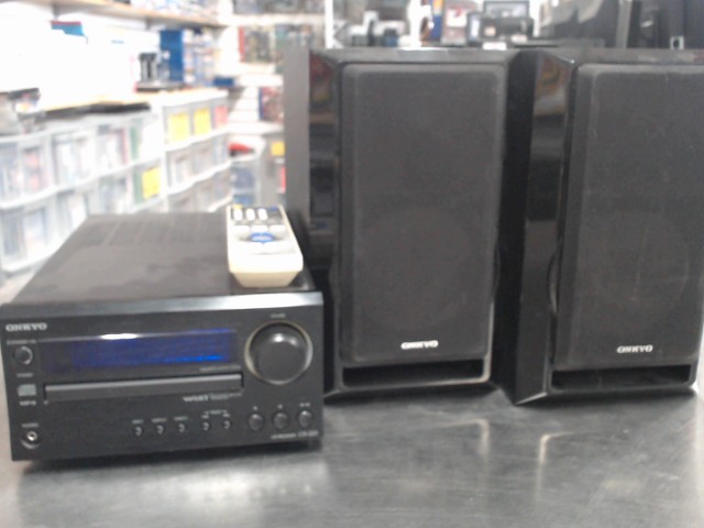 Chaine stereo avec telecommande