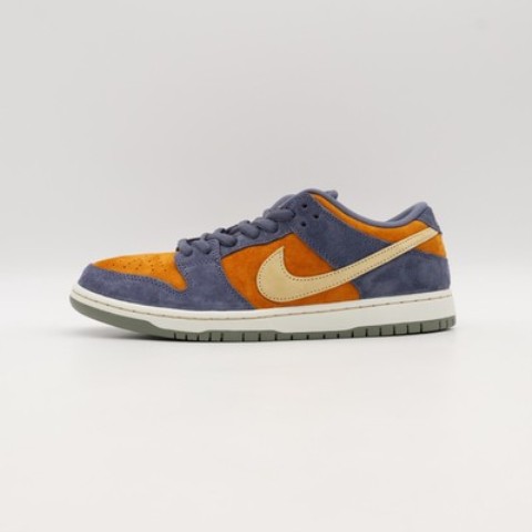 Soulier in box nike sb dunk low pro
