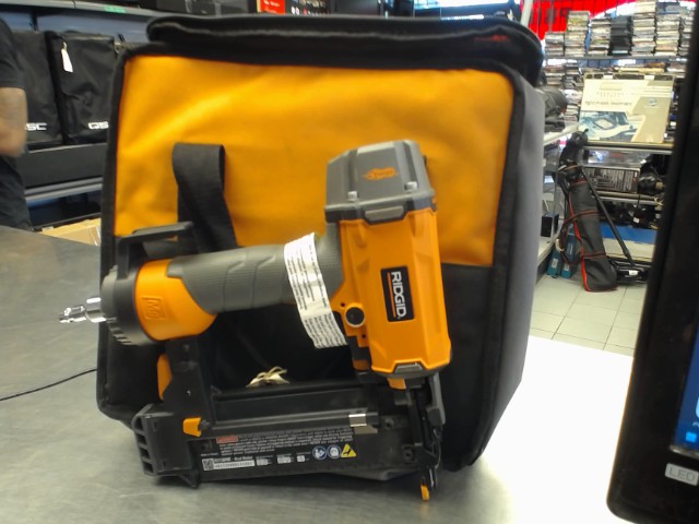 Gun a clou de finission