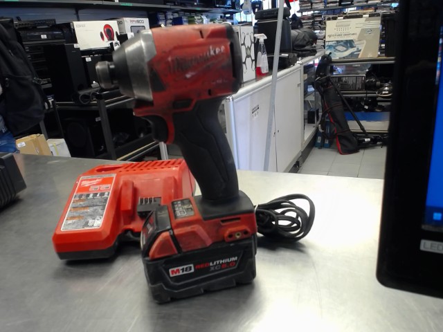 Impact milwaukee batt (5ah) +charg