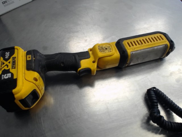 Lampe dewalt 20vmax avec batterie 20v 5a