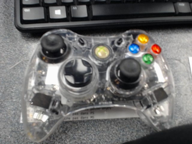 Manette xbox one transparente