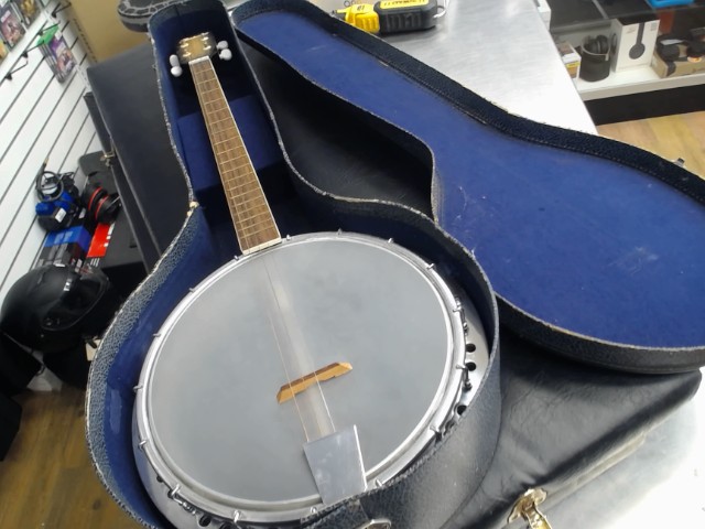 Banjo 4 corde pirles