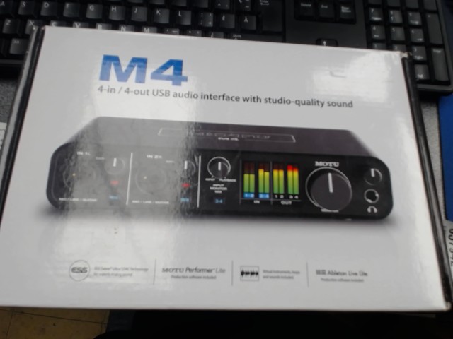 4-in/4-out usb audio interface