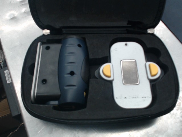 Mastercraft hawkeye laser level withcase