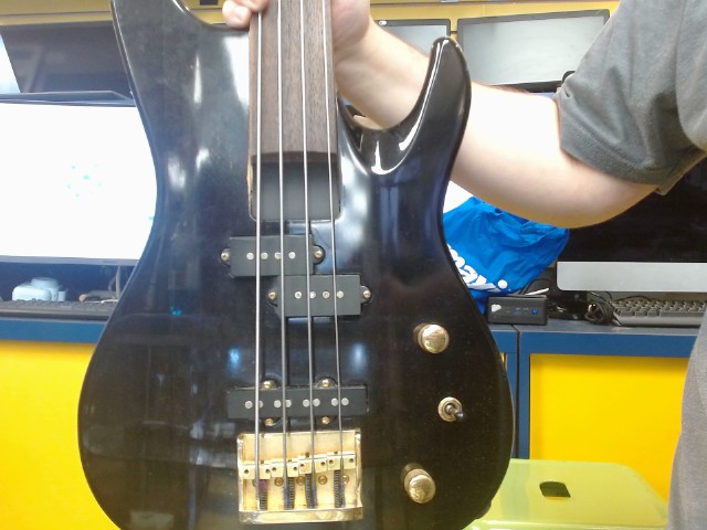 Base fretless avec ca boite