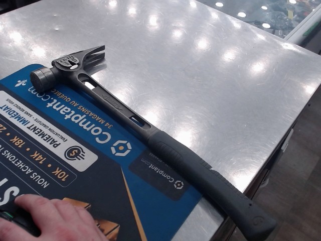Marteau sur la coche