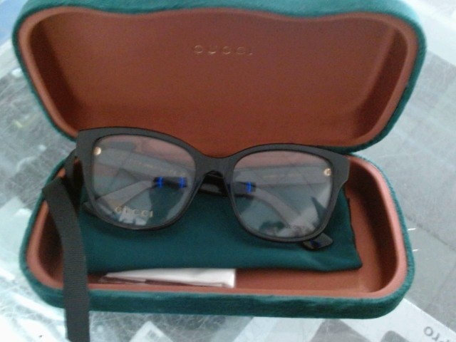 Monture gucci de vue avec case vert