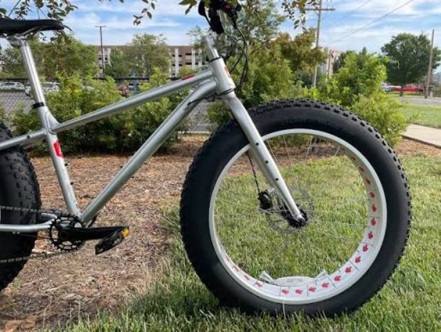 Fat tire mountain bike aluminum 10speed