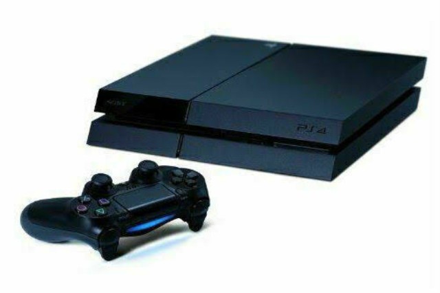 Ps4 console + accs
