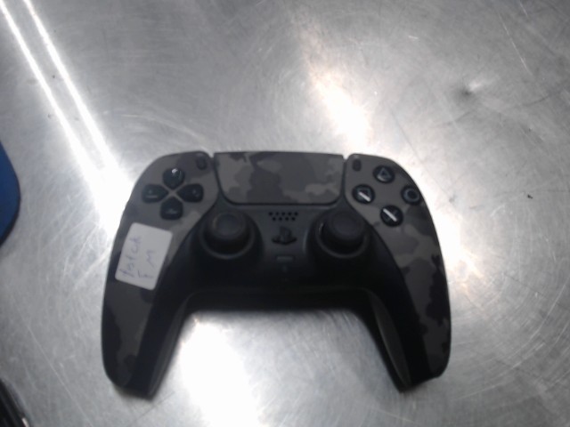 Manette ps5 couleur armer