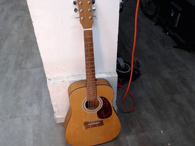 Guitare accoustique manque une corde