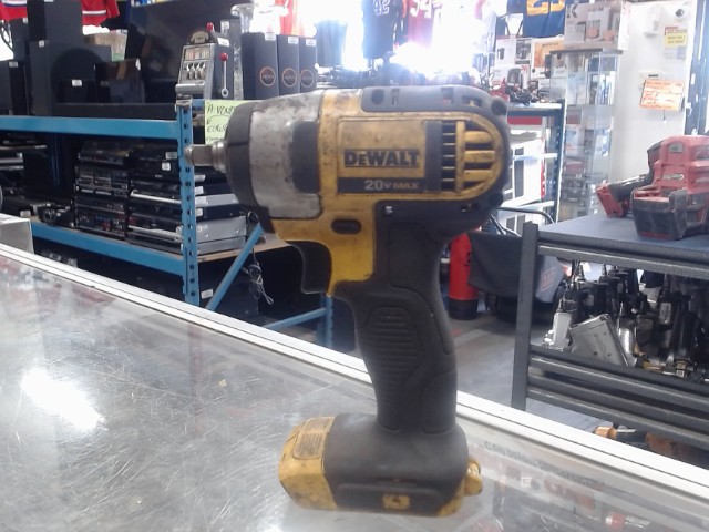 Impact 20v no batt/chargeur