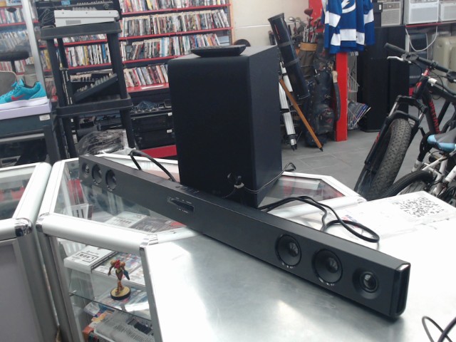 Barre de son avec subwoofer et manette