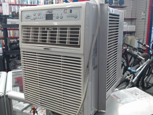 Climatiseur fenetre 10 000 btu sans man.