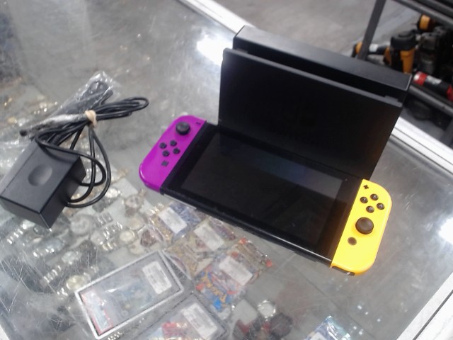 Console nintendo switch+dock+fils+joycon