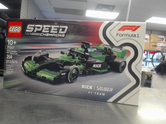 Lego f1 dans boite neudf