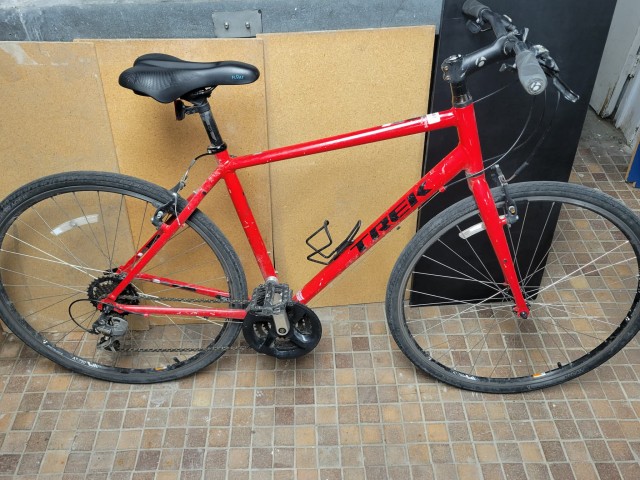 Velo trek rouge hybride fx 7.1