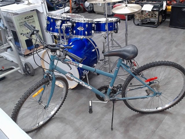 Old bike bleu