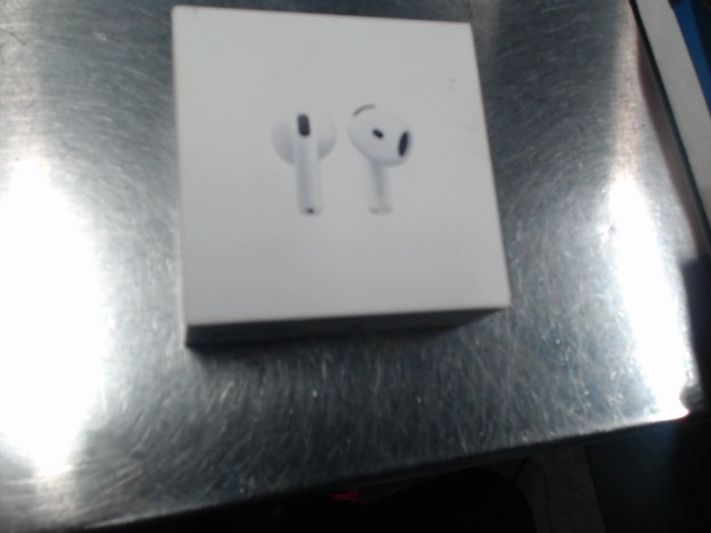 Airpods 4 brand new in box