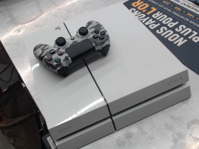 Ps4 console blanche (reset) +manette