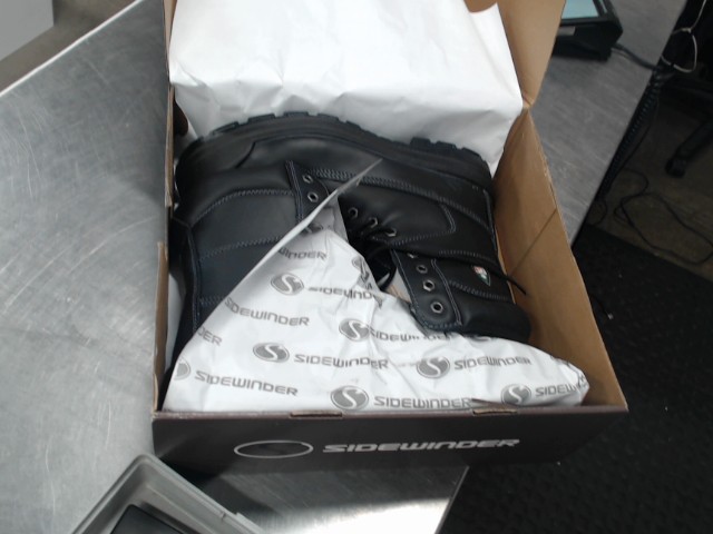 Steel toe boots size 45eee noir new