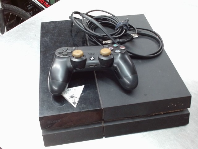 Ps4 1 gen avec 2 manette et fil