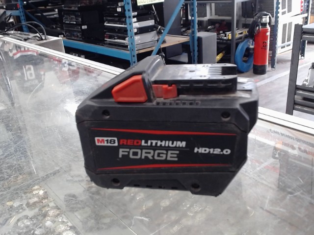 Batterie 18v 12ah