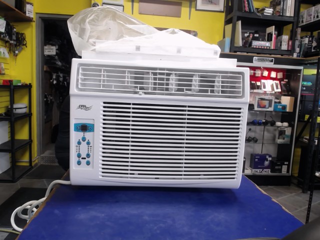Climatiseur de fenetre + acc