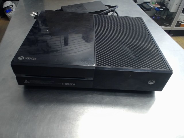 Xbox one avec fil sans manette