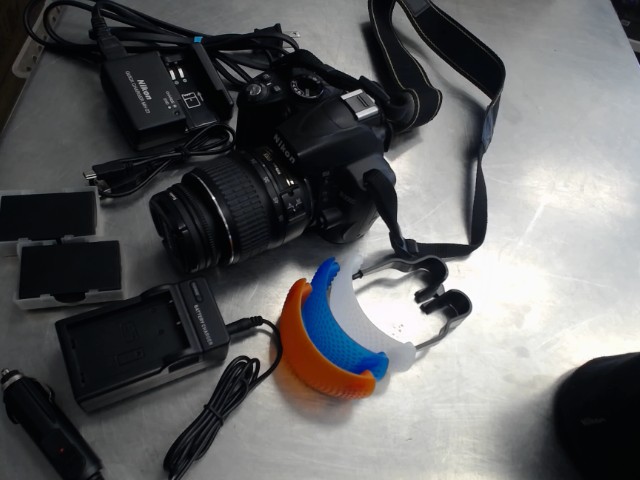 Appareil photo+2chargeur+2batt+filtre
