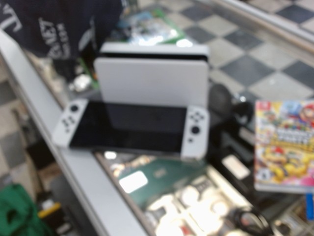 Switch oled blanche+acc
