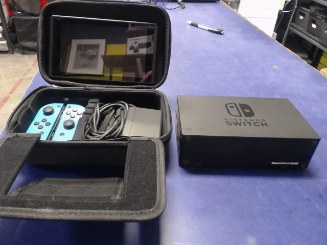 Console +accessoires