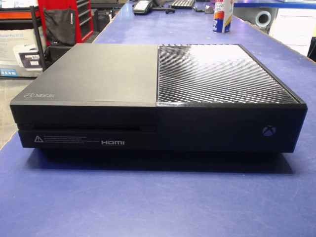 Console avec fils (sans manette) 500go