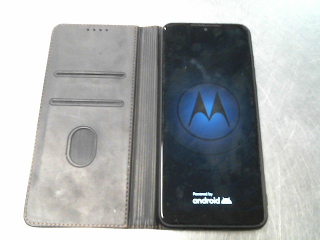 Cell motorolla avec case 8535