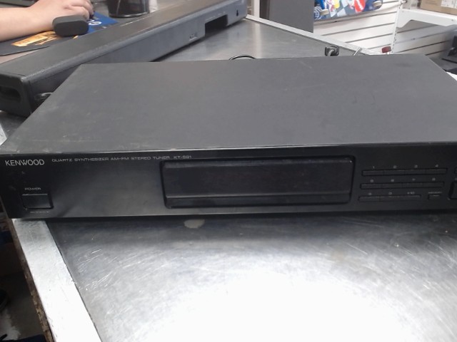 Am-fm stereo tuner