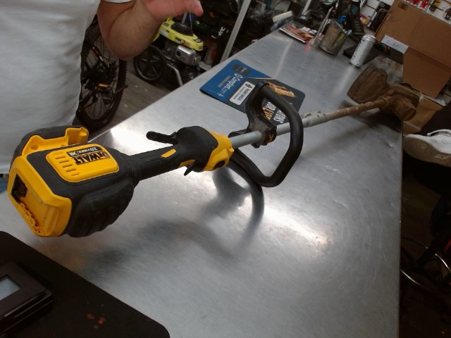 Weed eater a batterie